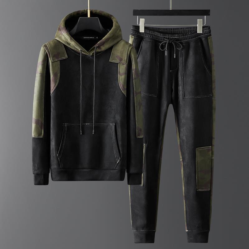 Sudadera con capucha de camuflaje blackout
