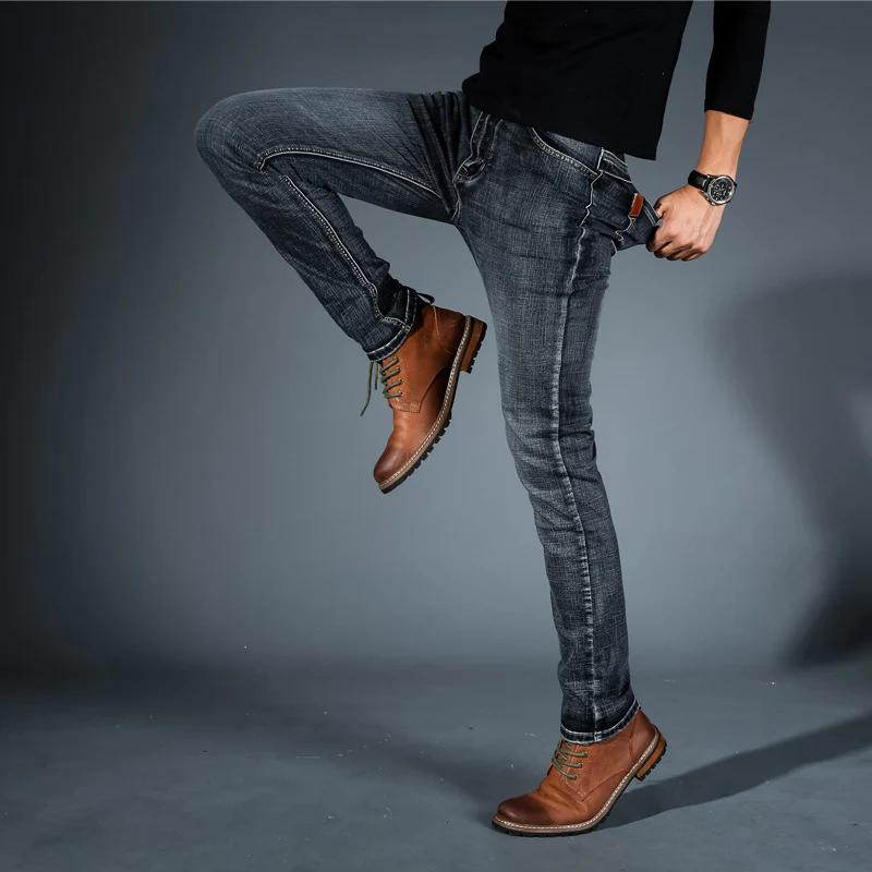 Jeans ajustados de mezclilla extensible para cruceros