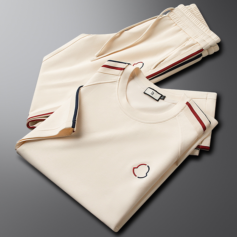 Conjunto de chándal Premium Core
